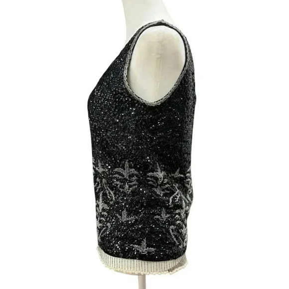 Hand Full Fashioned Gorgeous Silver & Black Hand Beaded Wool Tank Zip Up Back
M - Picture 14 of 16